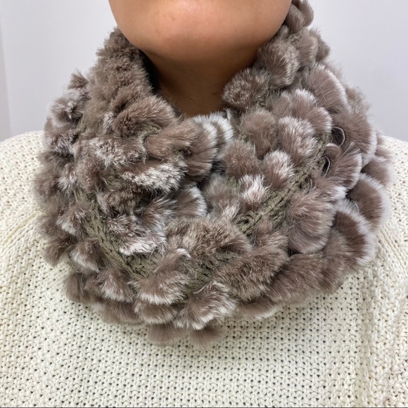 Adrienne Landau Real Fur Rabbit Infinity Scarf Cowl Brown - Picture 4 of 9